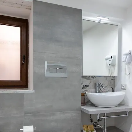 아파트 Aurora House Loft 체팔루