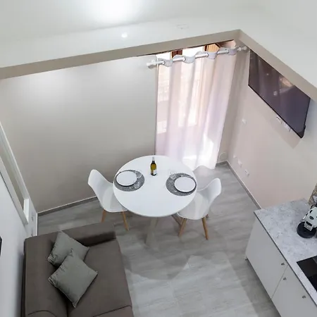 Aurora House Loft 체팔루